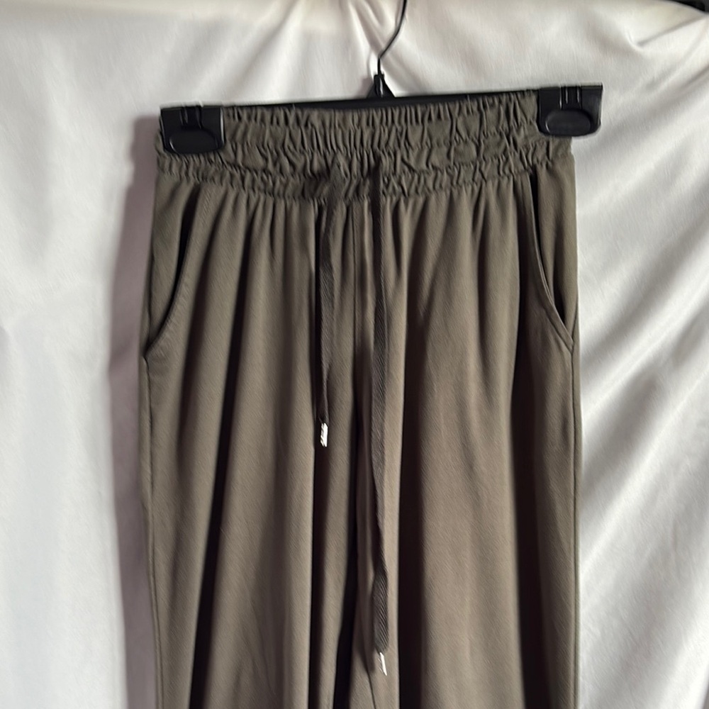 Ardene Olive Green Jogger Pants - Picture 2 of 9